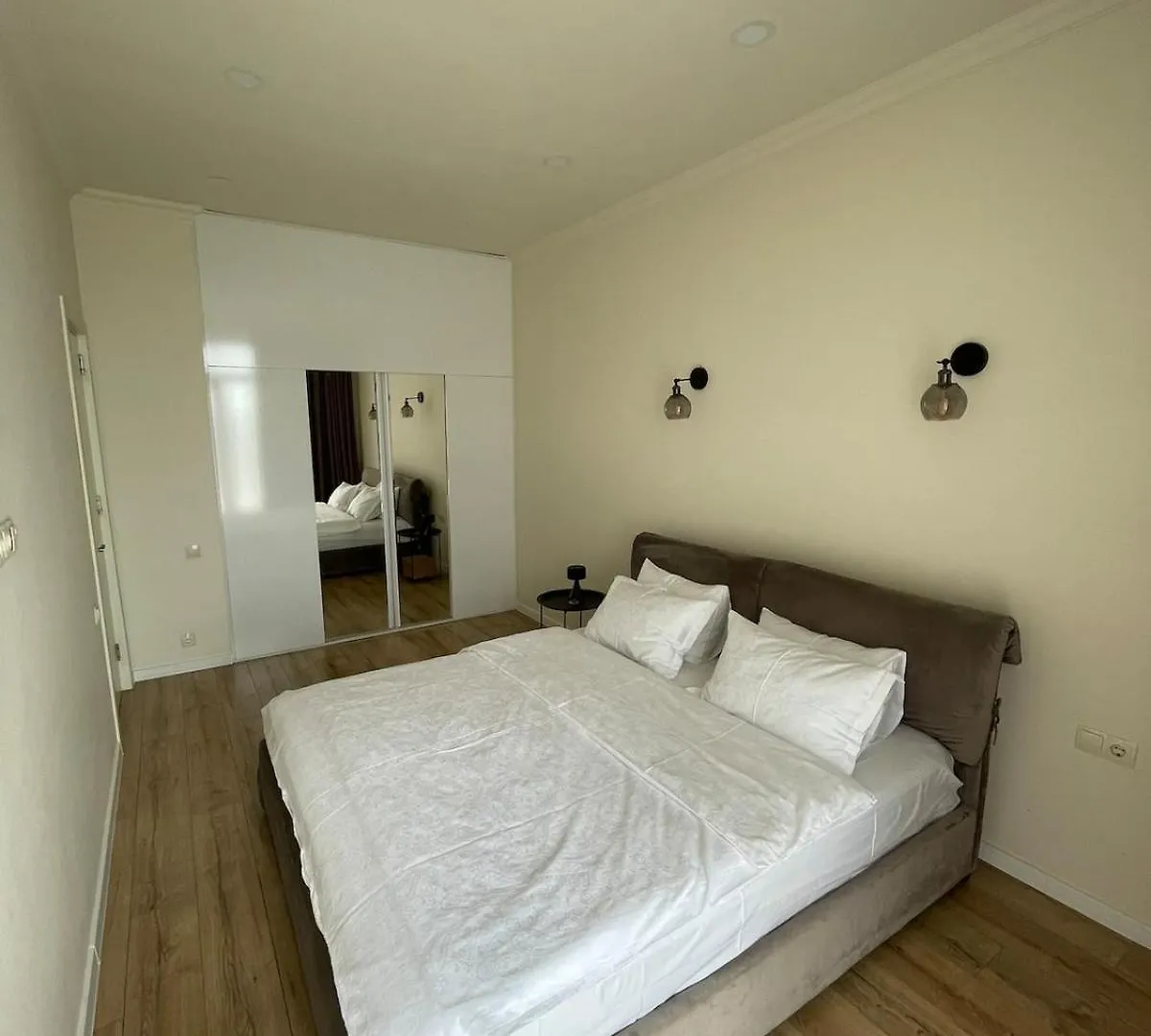 Bright & Airy Hideaway Lägenhet Tbilisi Georgien